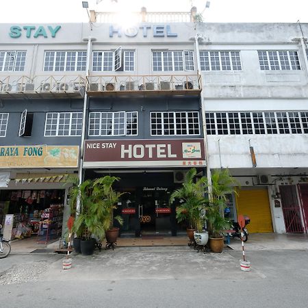 Oyo 1190 Nice Stay Hotel Raub Εξωτερικό φωτογραφία