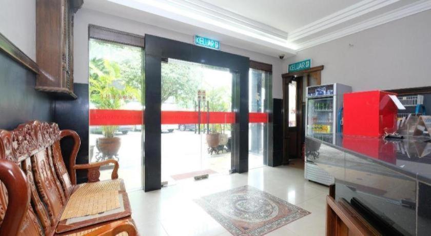 Oyo 1190 Nice Stay Hotel Raub Εξωτερικό φωτογραφία